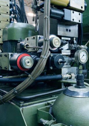 binh tich ap thuy luc